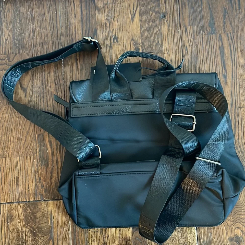 Botkier New York Mini Trigger Black Backpack with silver zipper detailing, vegan - Picture 2 of 16